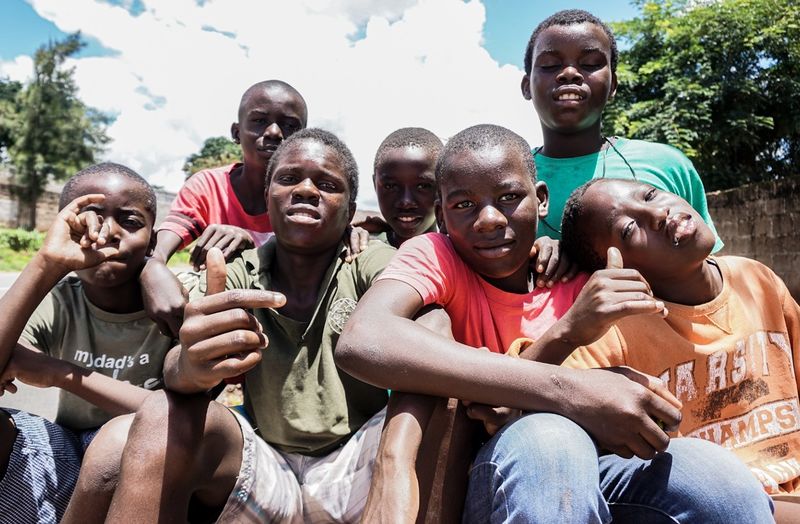 Datei:Sambia boys.jpg