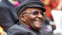 2021-10 SouthAfrica DesmundTutu.jpeg