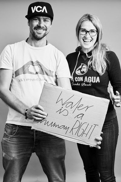 Datei:Vorstand Viva con Agua.jpeg