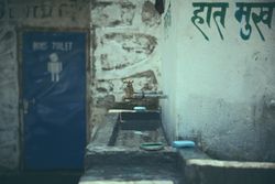 Projekte Nepal Demonstration WASH Schulung Secondary School in Swamitar.JPG