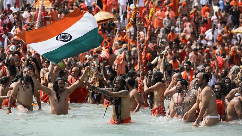 Datei:India KumbhMela Hindufest.jpeg